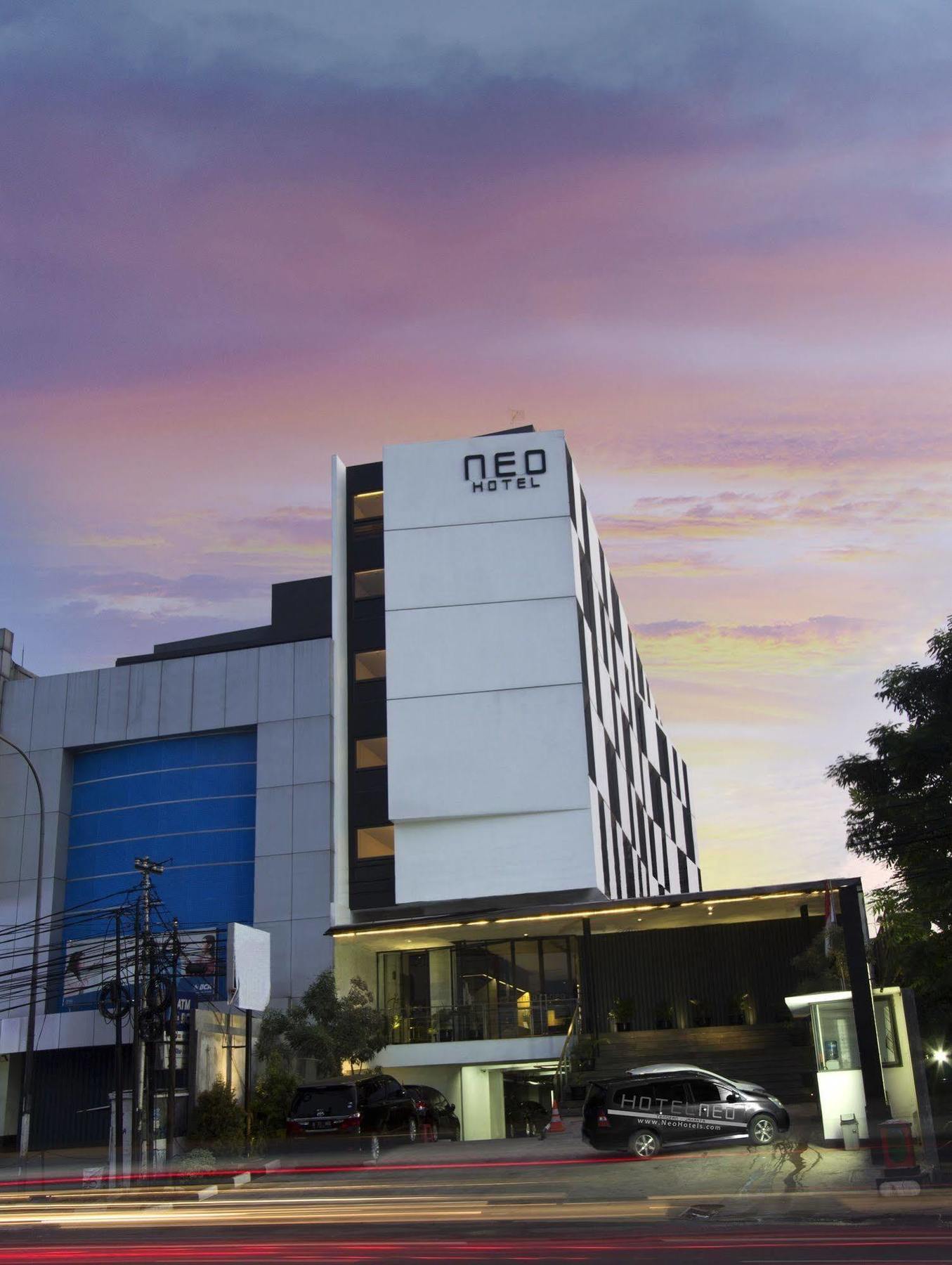 Neo Hotel Tendean Jakarta By Aston מראה חיצוני תמונה